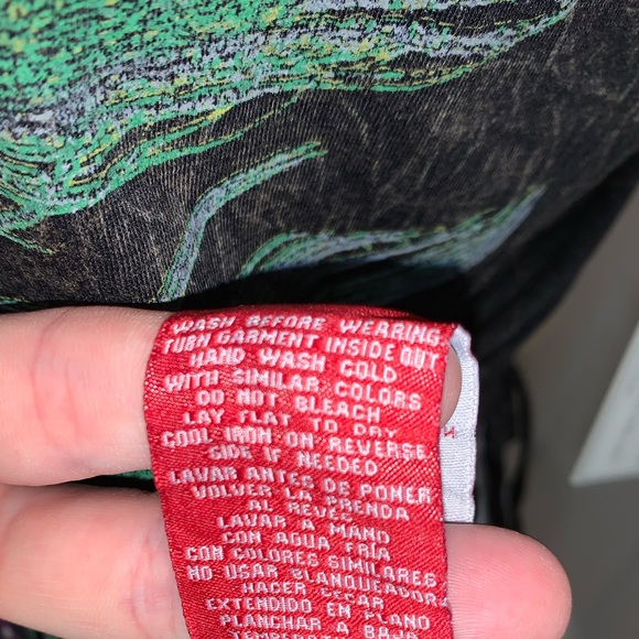 3/$10 🔆 Bongo Feather Print Top - Picture 6 of 7